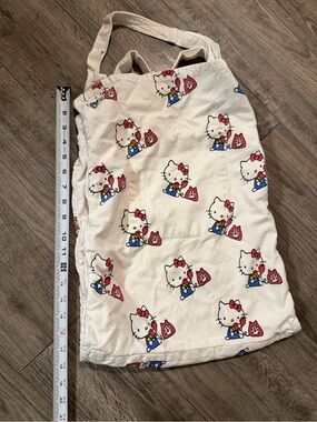 Hello kitty tote bag